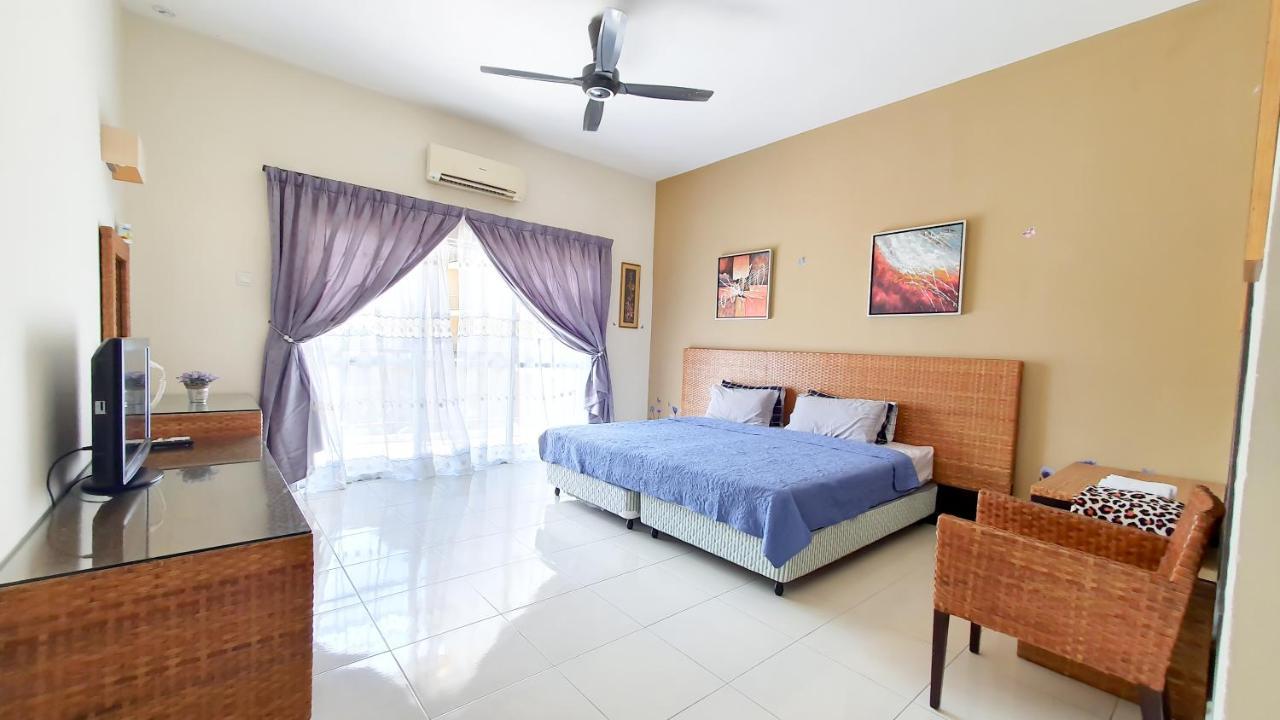 Gold Coast Morib By 369 Stay Kampong Tanjong Pechah Exterior foto